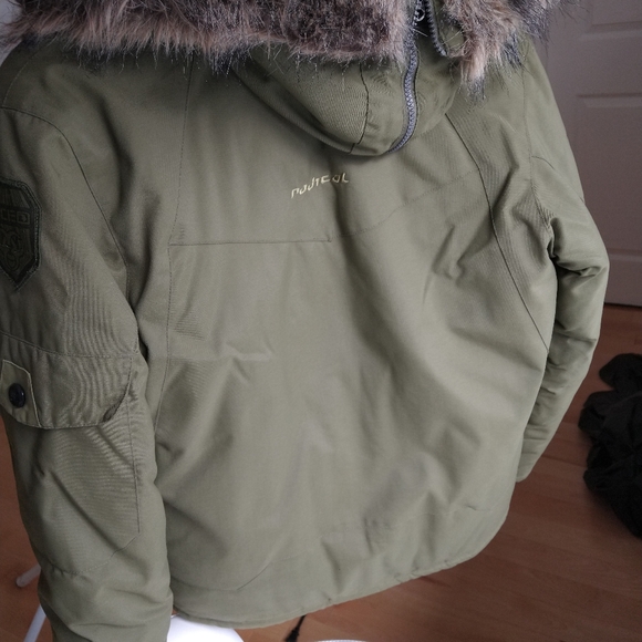 Large boys' green winter coat (or XS mens) G4CEO, lots of pockets /manteau hiver - Picture 3 of 9